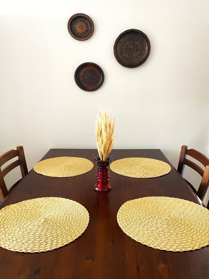 Appartamento Apartman Milica Ni Esterno foto