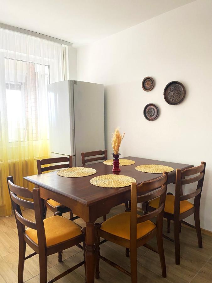 Appartamento Apartman Milica Ni Esterno foto