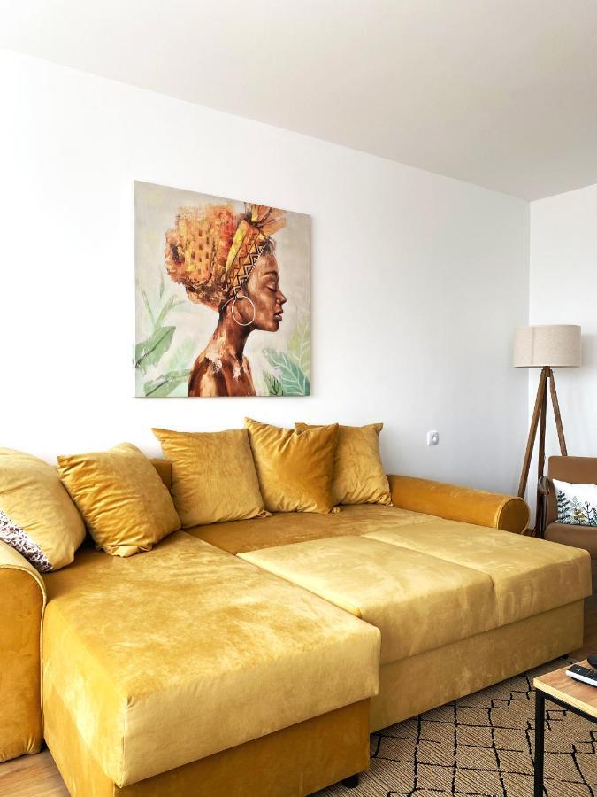 Appartamento Apartman Milica Ni Esterno foto